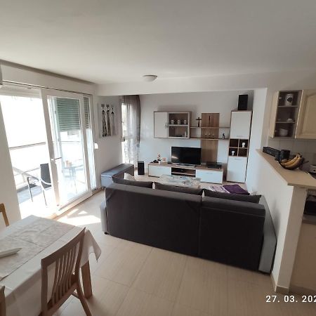 Apartman Antonela With Free Garage Parking Apartment Split Exterior foto