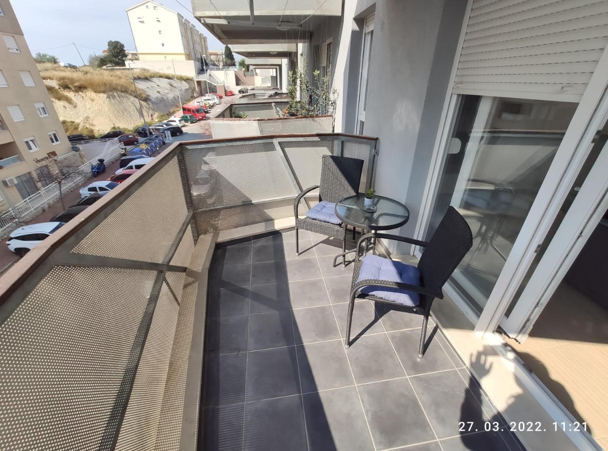 Apartman Antonela With Free Garage Parking Apartment Split Exterior foto