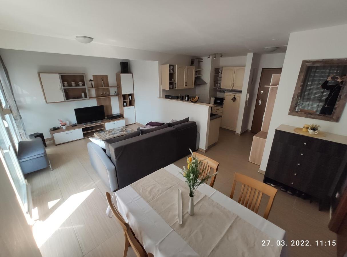 Apartman Antonela With Free Garage Parking Apartment Split Exterior foto