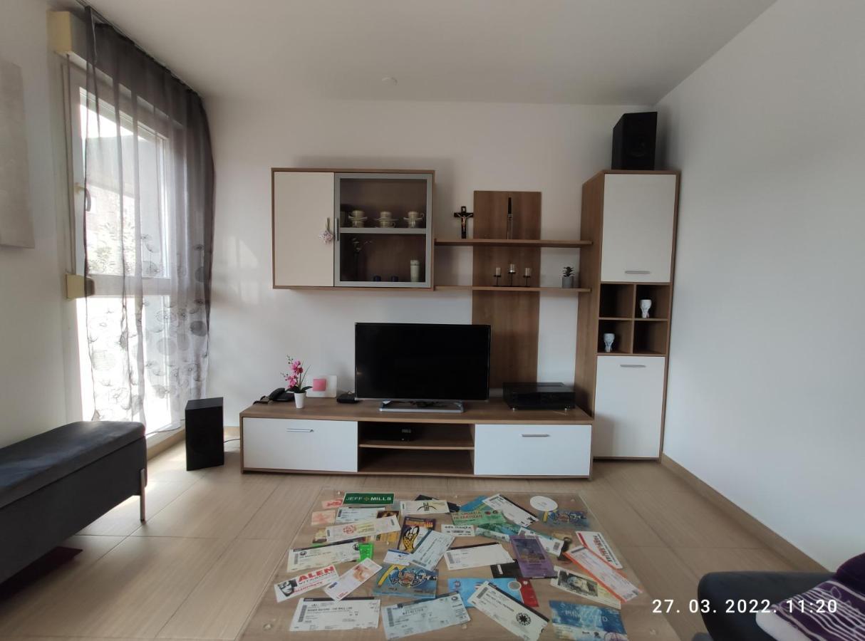 Apartman Antonela With Free Garage Parking Apartment Split Exterior foto