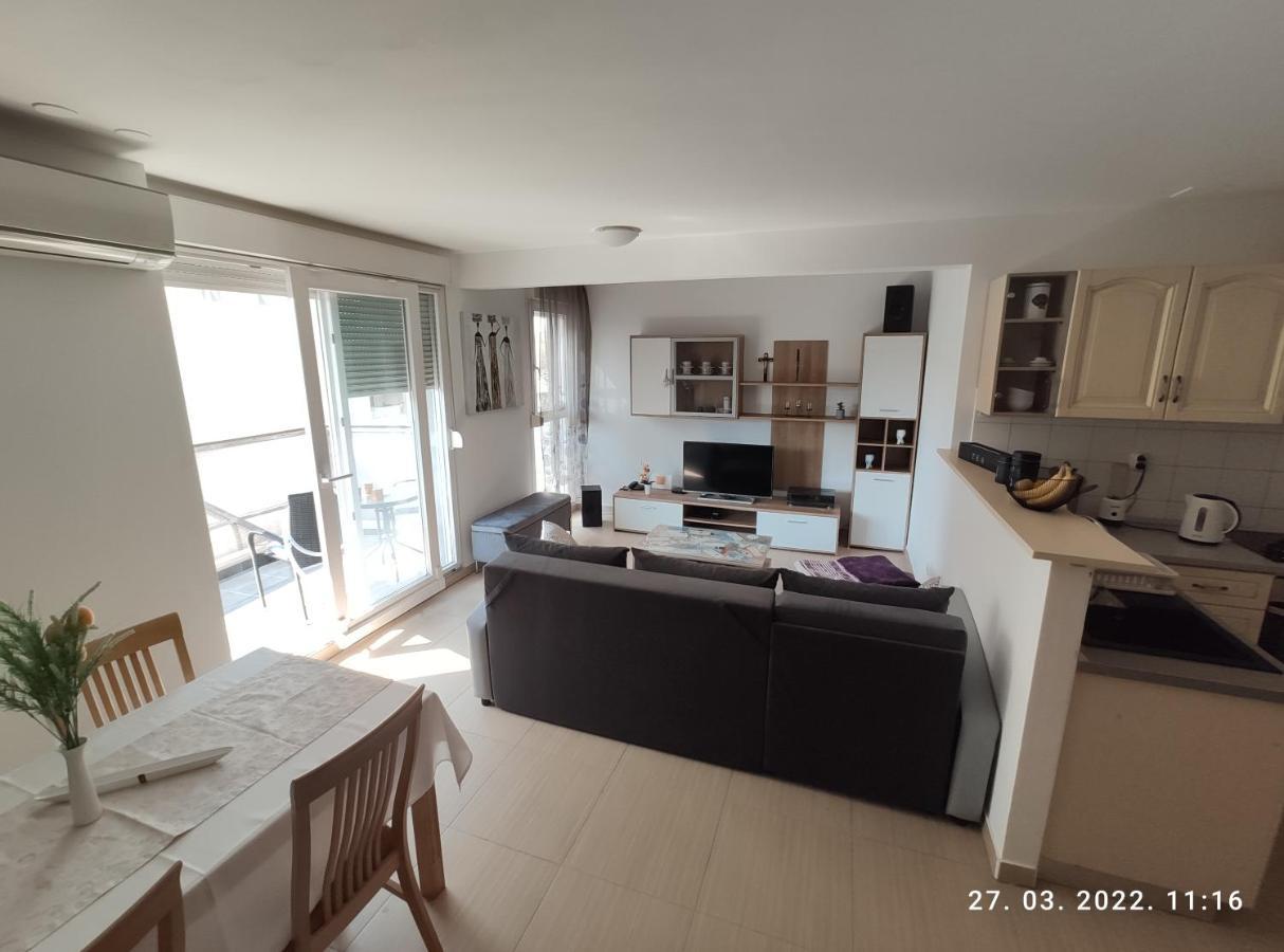 Apartman Antonela With Free Garage Parking Apartment Split Exterior foto