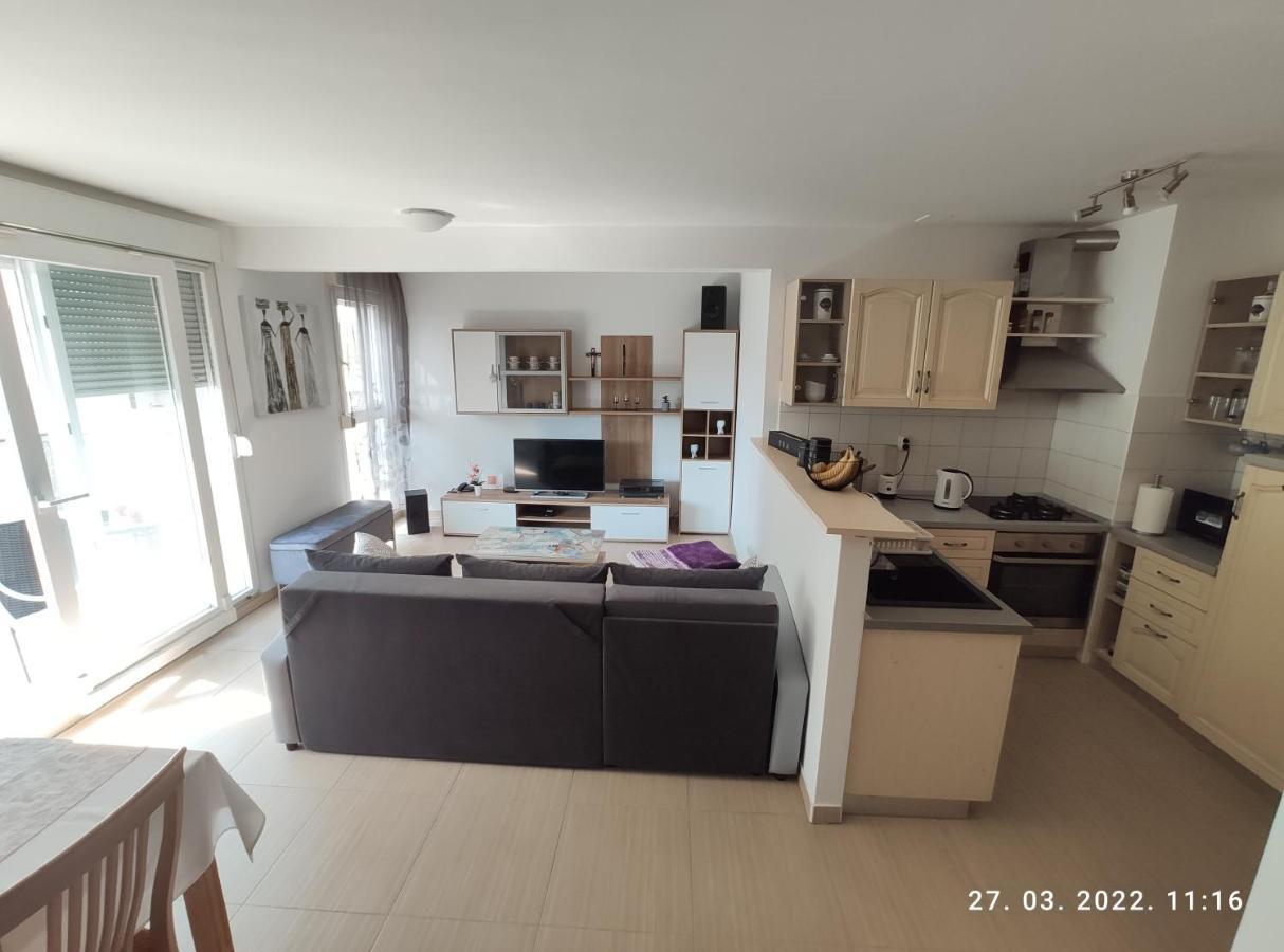 Apartman Antonela With Free Garage Parking Apartment Split Exterior foto