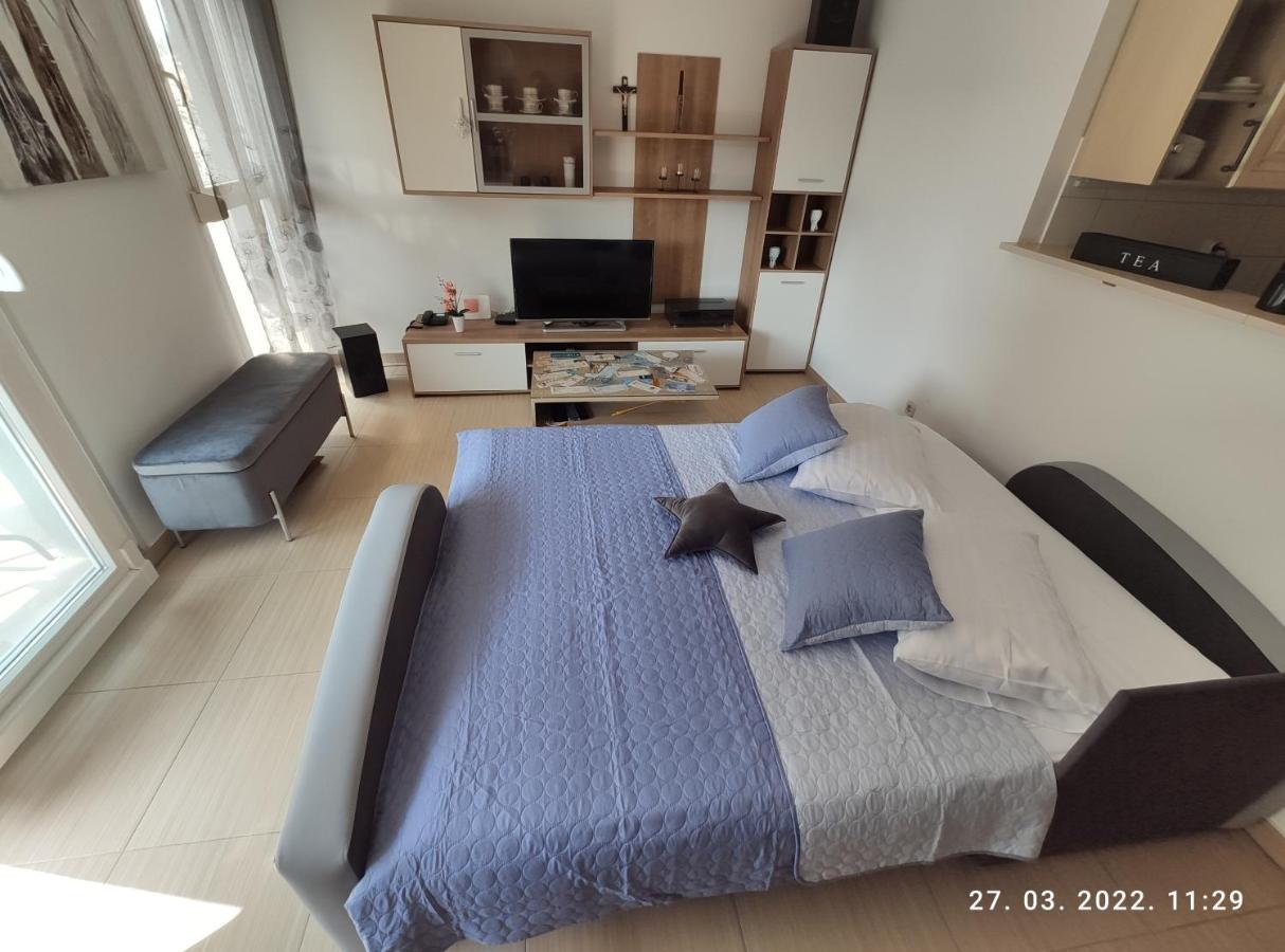 Apartman Antonela With Free Garage Parking Apartment Split Exterior foto